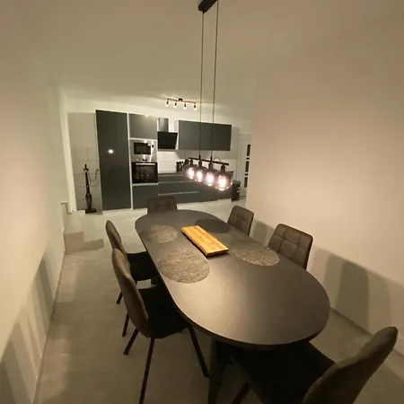 Haus Schoenborn Family Apartment *